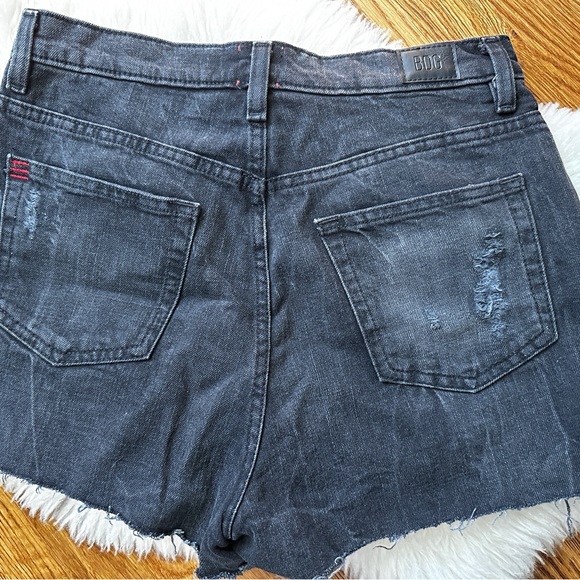 BDG Girlfriend High Rise Short - Picture 7 of 7